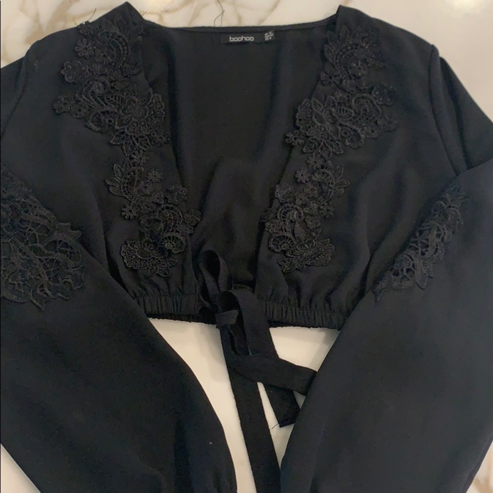 Boohoo tie crop top